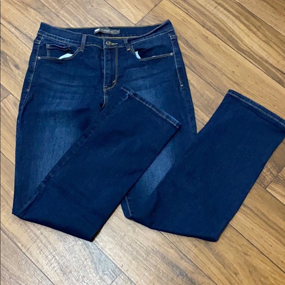 Levi's 505 Classic Boot Cut Denim - Picture 2 of 10